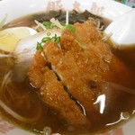 高知の定番ラーメンチェーン店「豚太郎」佐川店にて、がっつりボリュームのセットメニューで腹拵え【高岡郡佐川町】