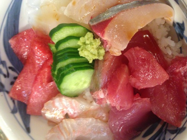 居酒屋 筒の海鮮丼