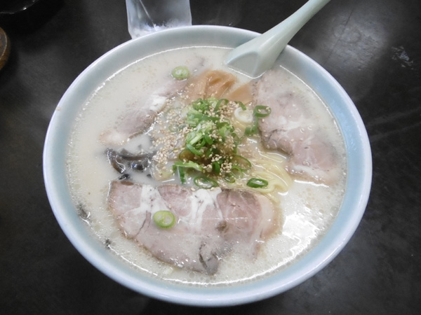 とんこつラーメン龍　龍ラーメン1