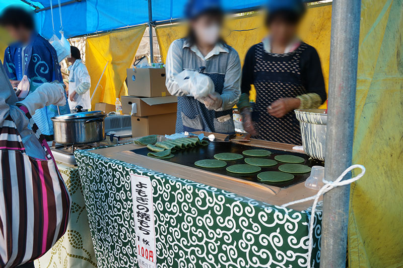 フェスティバル土佐 ふるさとまつりのよもぎの焼き餅