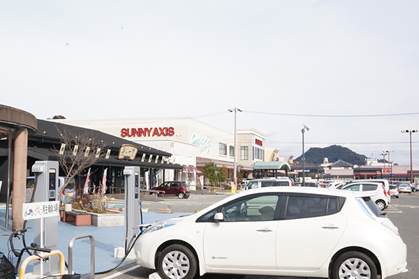 レストパークいの 電気自動車充電スペース