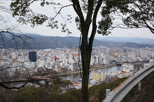 筆山 一宮・布師田方面