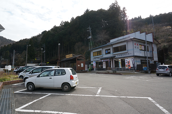 大豊町 日本一の杉の大杉 道の駅大豊 建物