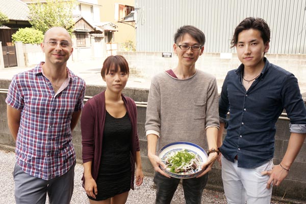 カツオのタタキ 藁焼き体験の記念撮影