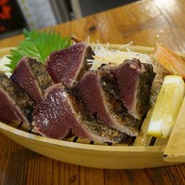 鰹のたたきを初めて食べるならここ！ひろめ市場のやいろ亭【高知市 帯屋町】